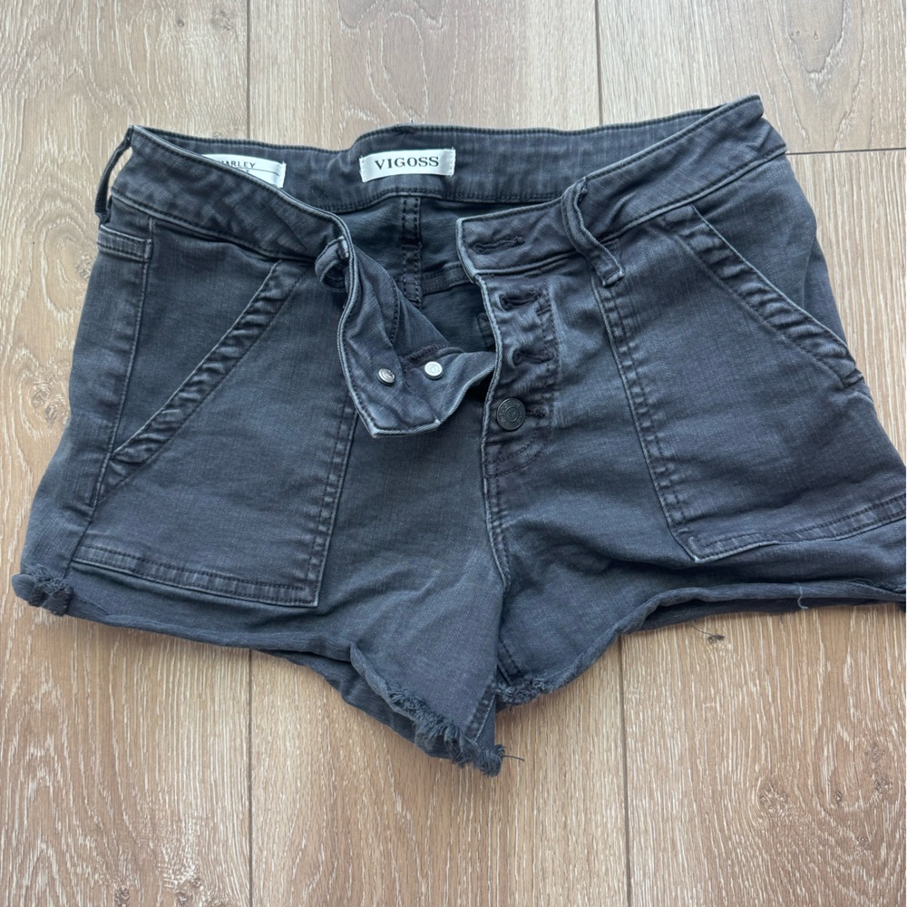 Vigoss shorts. Size 28